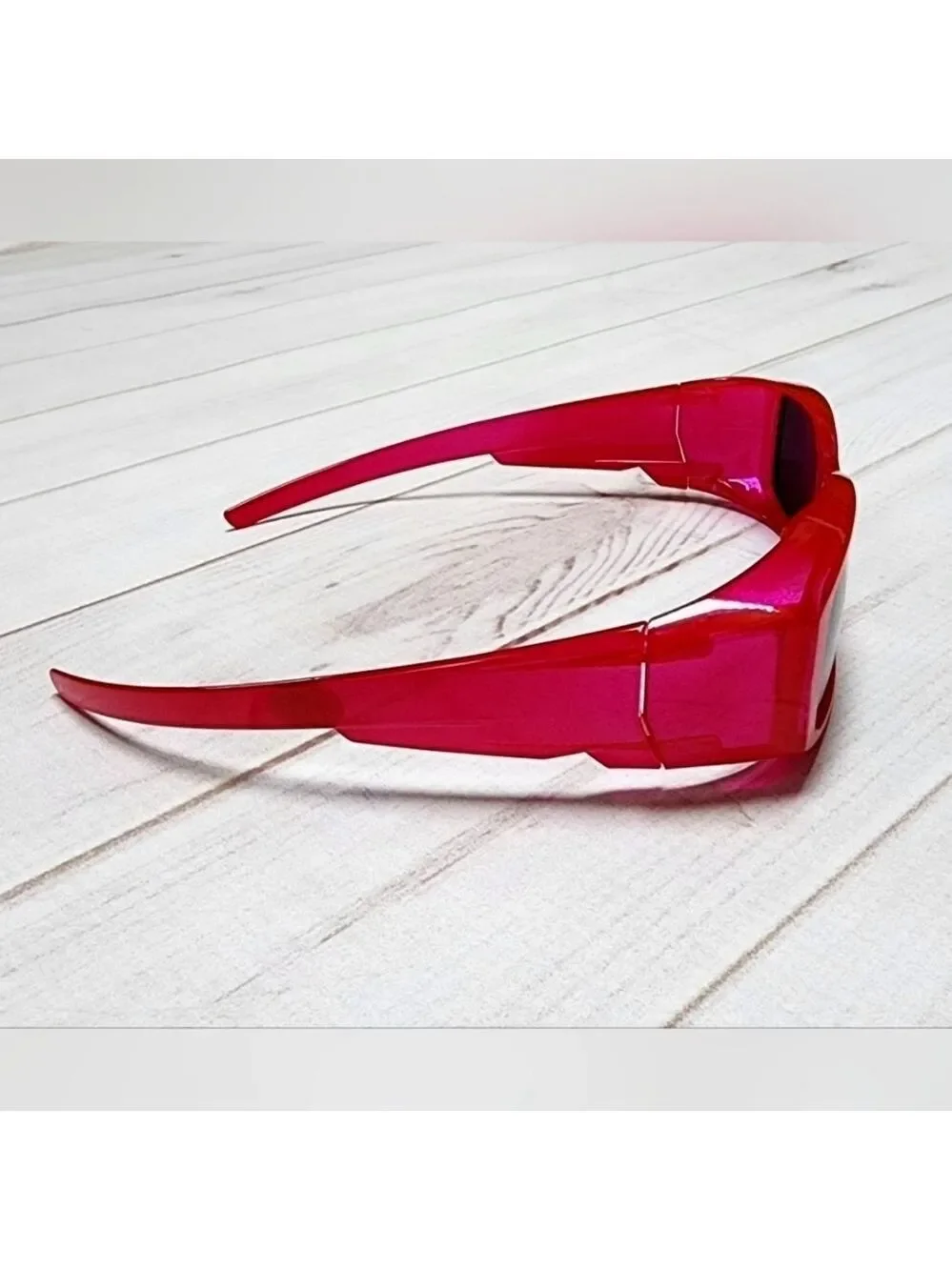 Unisex Fit Over Polarized Sunglasses in Red - New In Box